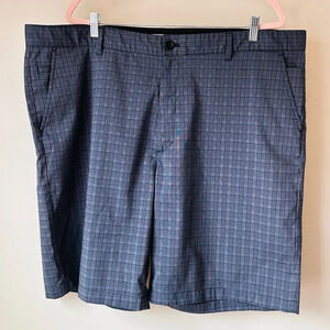 Greg Norman Microfiber Shorts - Size 44